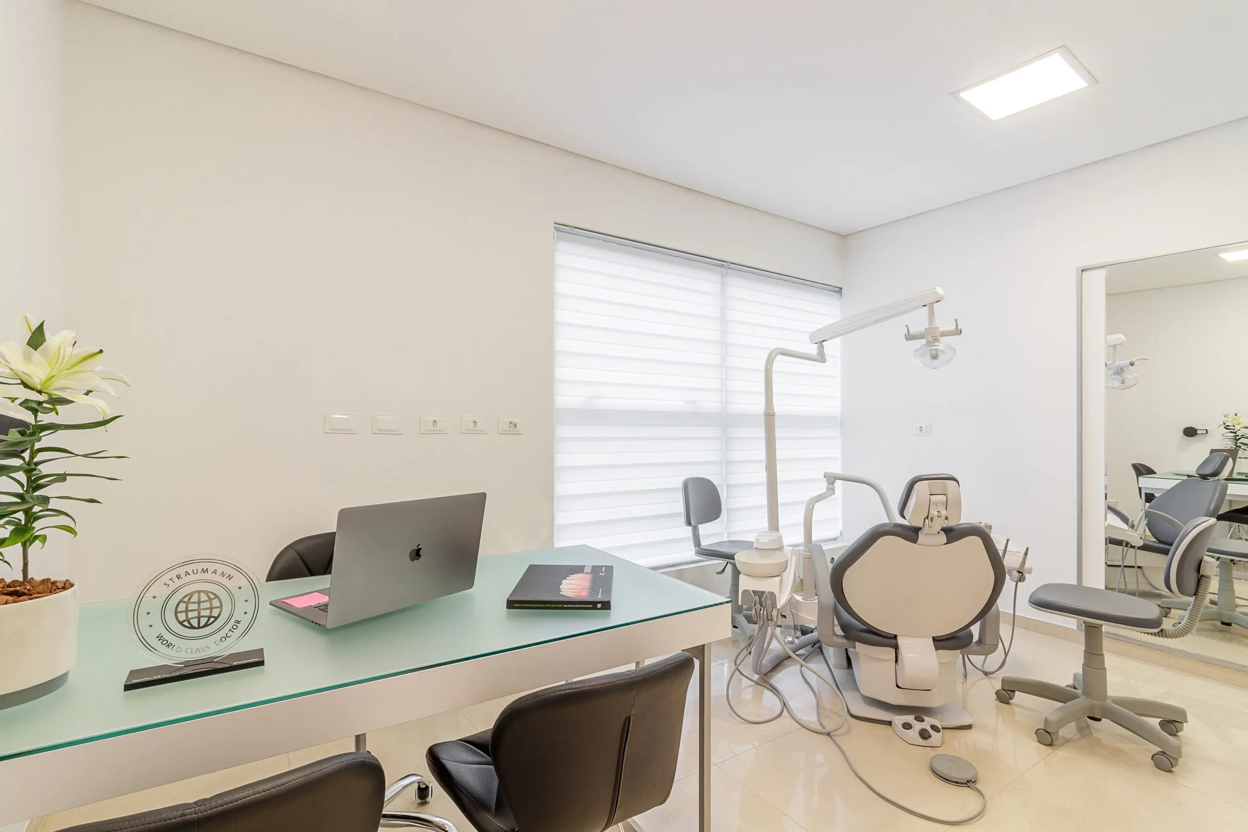 Ayrah Odontologia Hero